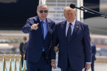 Trump signals F-35 opening for Turkey Trump signals F-35 opening for Turkey