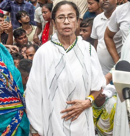 Mamata Banerjee-led Trinamool faction challenges prohibitory orders on July 21 rally venue in Calcutta HC