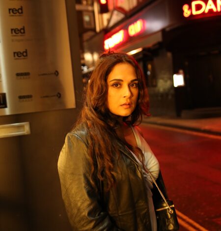 Richa Chadha embraces her natural curls, pens a heartfelt note on self-love Richa Chadha embraces her natural curls, pens a heartfelt note on self-love