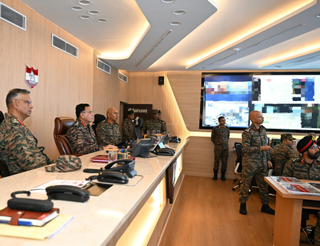 J&K: COAS General Dhiraj Seth visits forward areas on LoC in Jammu Division J&K: COAS General Dhiraj Seth visits forward areas on LoC in Jammu Division