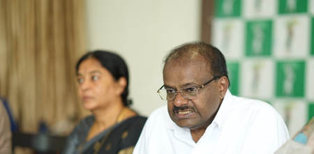 HMT land row: Karnataka govt has no rights over property, says Union Minister Kumaraswamy HMT land row: Karnataka govt has no rights over property, says Union Minister Kumaraswamy