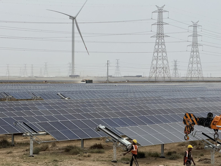 Gujarat contributes 18 pc of India’s renewable energy capacity, leads in wind and rooftop solar Gujarat contributes 18 pc of India’s renewable energy capacity, leads in wind and rooftop solar