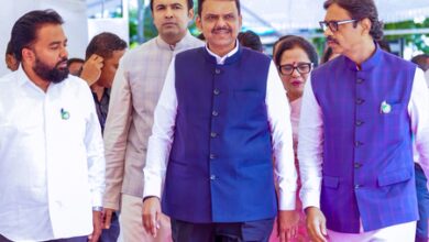 Maha govt scraps ‘Free Saree’ scheme for Antyodaya families