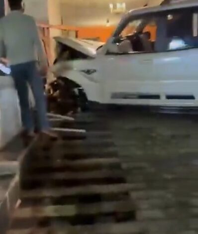 Car crashes into house of actor Dharma in Hyderabad’s Film Nagar Car crashes into house of actor Dharma in Hyderabad’s Film Nagar