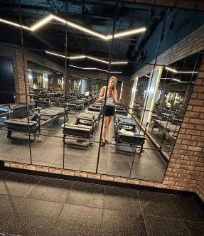 Nargis Fakhri swaps gym workout for a pilates session Nargis Fakhri swaps gym workout for a pilates session