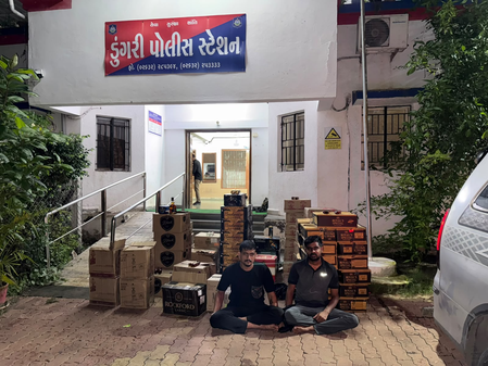 Gujarat Police seize liquor worth Rs 69 lakh in Valsad and Mehsana; 14 booked Gujarat Police seize liquor worth Rs 69 lakh in Valsad and Mehsana; 14 booked