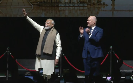 Indian community gives thunderous welcome to PM Modi amid ‘Bharat Mata Ki Jai’ chants Indian community gives thunderous welcome to PM Modi amid ‘Bharat Mata Ki Jai’ chants