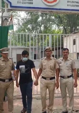 Delhi: Proclaimed offender in Rs 60 Lakh cheating case arrested Delhi: Proclaimed offender in Rs 60 Lakh cheating case arrested
