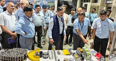 DMRC MD Vikas Kumar inspects Blue Line stations during night-long visit