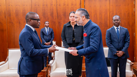Indian Ambassador Abhishek Singh presents credentials to Benin Prez Indian Ambassador Abhishek Singh presents credentials to Benin Prez