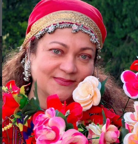 Mandakini embraces Himachali culture in Manali, shares glimpses of her mountain getaway Mandakini embraces Himachali culture in Manali, shares glimpses of her mountain getaway