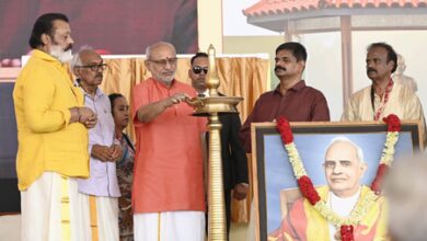V-P Radhakrishnan unveils statue of reformer, freedom fighter Mannathu Padmanabhan V-P Radhakrishnan unveils statue of reformer, freedom fighter Mannathu Padmanabhan