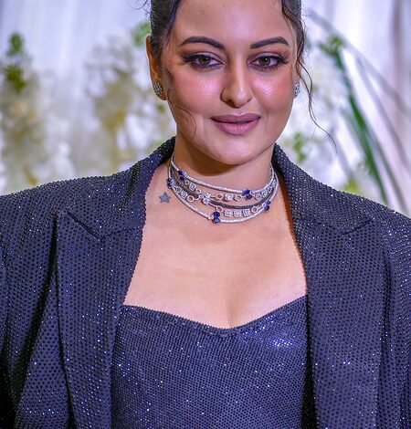 Sonakshi Sinha, Pooja Bhatt and others extend support to students amid alleged use of violence during CJP protest march Sonakshi Sinha, Pooja Bhatt and others extend support to students amid alleged use of violence during CJP protest march