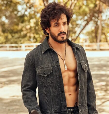 Ram Gopal Varma to Akhil Akkineni: You are the best actor in the Akkineni family Ram Gopal Varma to Akhil Akkineni: You are the best actor in the Akkineni family