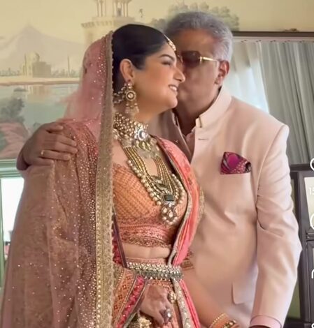 Anshula Kapoor shares emotional father-daughter moments with Boney Kapoor from her wedding ‘bidaai’ Anshula Kapoor shares emotional father-daughter moments with Boney Kapoor from her wedding ‘bidaai’