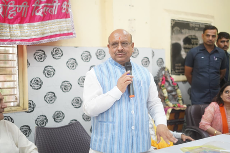 Delhi Assembly Speaker gives tips on SIR to Rohini residents