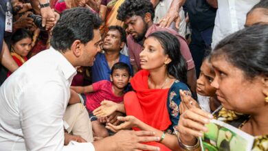 Jagan blames Naidu govt for death of six fishermen, demands Rs 1 crore compensation Jagan blames Naidu govt for death of six fishermen, demands Rs 1 crore compensation