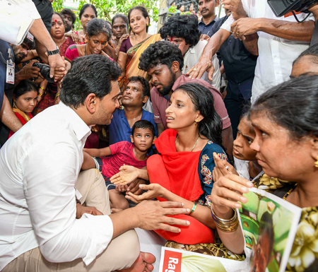 Jagan blames Naidu govt for death of six fishermen, demands Rs 1 crore compensation Jagan blames Naidu govt for death of six fishermen, demands Rs 1 crore compensation