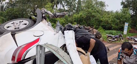 Three killed as car crashes into stationary dumper on Mumbai-Goa Highway
