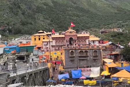 Char Dham Yatra: Over 14 lakh visit Kedarnath so far; Badrinath sees 6000 devotees daily amid heavy rainfall Char Dham Yatra: Over 14 lakh visit Kedarnath so far; Badrinath sees 6000 devotees daily amid heavy rainfall