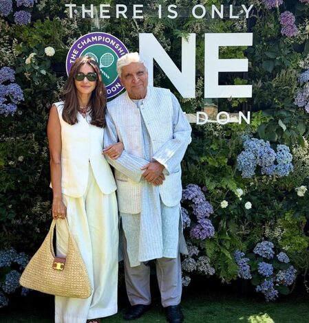 Javed Akhtar shares a heartwarming moment with daughter-in-law Shibani Dandekar at Wimbledon Javed Akhtar shares a heartwarming moment with daughter-in-law Shibani Dandekar at Wimbledon
