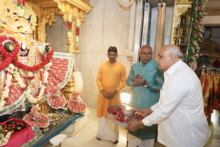 Gujarat CM joins Maha Aarti on eve of Jagannath Rath Yatra Gujarat CM joins Maha Aarti on eve of Jagannath Rath Yatra