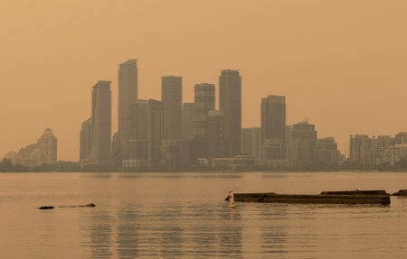 Wildfires in Canada’s Ontario cause severe smog, disrupt rail traffic
