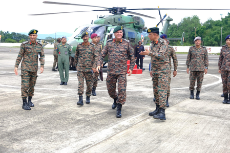 Army Chief pays visit to Tezpur-based Gajraj Corps under Eastern Command Army Chief pays visit to Tezpur-based Gajraj Corps under Eastern Command
