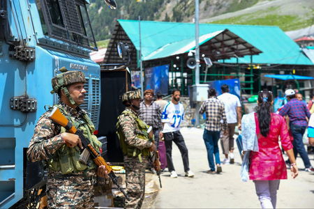 J&K: Amarnath Yatra suspended from July 19 due to weather J&K: Amarnath Yatra suspended from July 19 due to weather