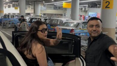 Rani Mukerji gets annoyed at paparazzi for secretly clicking Adira, gets picture deleted Rani Mukerji gets annoyed at paparazzi for secretly clicking Adira, gets picture deleted