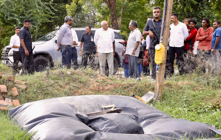 Gujarat CM stops convoy to interact with schoolchildren, residents in Anand Gujarat CM stops convoy to interact with schoolchildren, residents in Anand