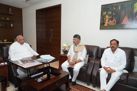 Karnataka CM, Dy CM meet AICC chief Kharge amid Cabinet expansion, Congress reshuffle plans Karnataka CM, Dy CM meet AICC chief Kharge amid Cabinet expansion, Congress reshuffle plans
