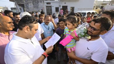 Raj CM resolves local issues on spot with villagers during early morning visit to Nagaur Raj CM resolves local issues on spot with villagers during early morning visit to Nagaur