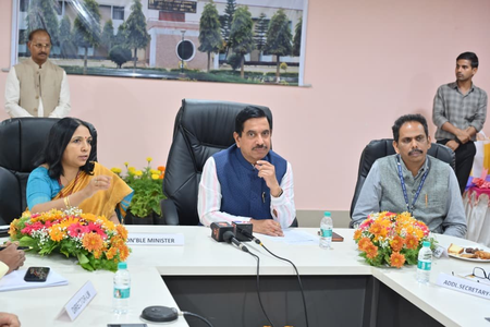 Govt commissions Indian Standard Time dissemination network Govt commissions Indian Standard Time dissemination network