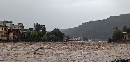 J&K flash flood: Over 20 deaths, dozens missing in Poonch, Rajouri districts J&K flash flood: Over 20 deaths, dozens missing in Poonch, Rajouri districts