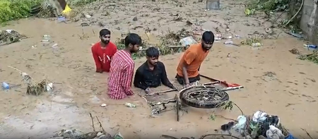Ten killed in flash floods in J&K’s Poonch, several missing Ten killed in flash floods in J&K’s Poonch, several missing