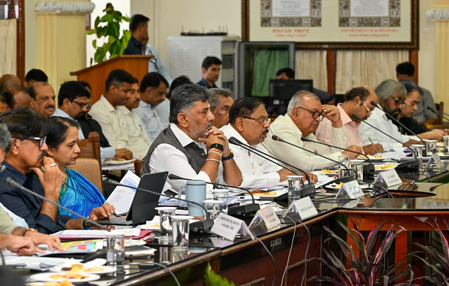 K’taka drought: CM Shivakumar says 178 taluks affected; holds review meet K’taka drought: CM Shivakumar says 178 taluks affected; holds review meet