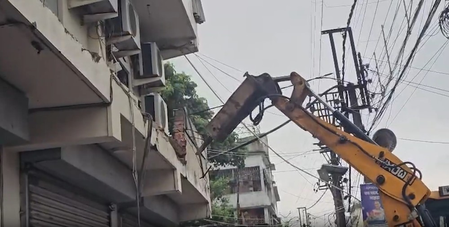 Calcutta HC stays demolition of Abhishek Banerjee’s Amtala party office till regular bench hearing Calcutta HC stays demolition of Abhishek Banerjee’s Amtala party office till regular bench hearing