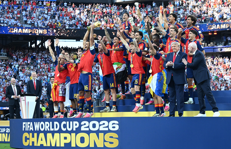 Trump and Infantino booed during FIFA World Cup final trophy ceremony
