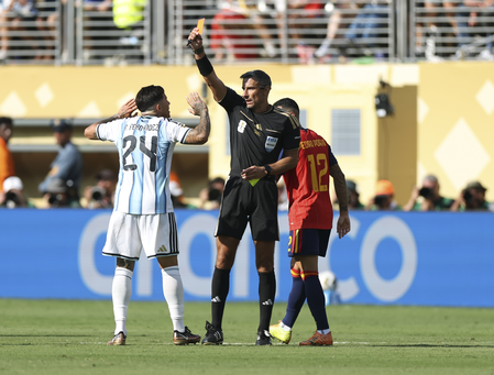 FIFA WC: ‘I will continue to give my all,’ Fernandez breaks silence after red card in FIFA WC final FIFA WC: ‘I will continue to give my all,’ Fernandez breaks silence after red card in FIFA WC final