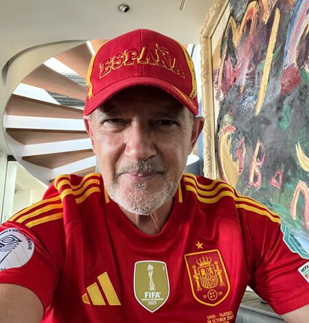 Antonio Banderas celebrates Spain’s FIFA World Cup success: A total blast Antonio Banderas celebrates Spain’s FIFA World Cup success: A total blast