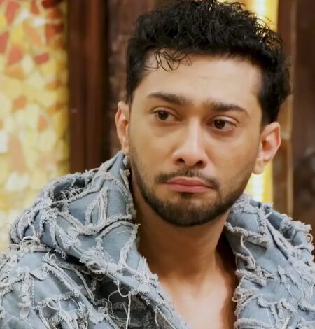 Zaid Darbar apologises for laughing at Kushal Tandon’s ‘tujhe meri cheezein pasand aati hai’ remark Zaid Darbar apologises for laughing at Kushal Tandon’s ‘tujhe meri cheezein pasand aati hai’ remark