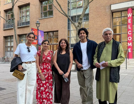 Saba Pataudi enjoys an engaging conversation on movies with Akhtar family in London Saba Pataudi enjoys an engaging conversation on movies with Akhtar family in London
