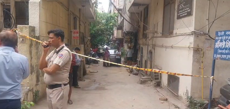 Two people found dead in Delhi’s Amar Colony residence Two people found dead in Delhi’s Amar Colony residence