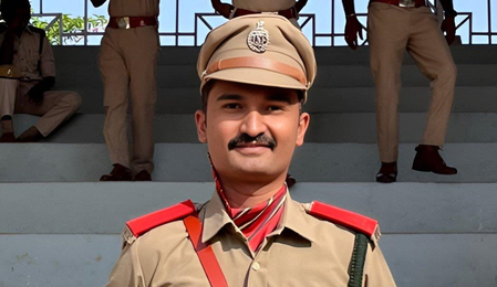 Gujarat forest officer dies while pursuing timber smugglers in Tapi Gujarat forest officer dies while pursuing timber smugglers in Tapi