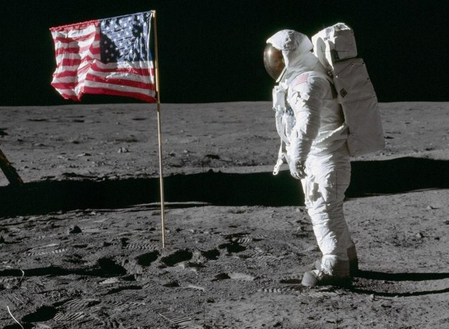 Trump Hails US space achievements; pledges push toward Moon, Mars Trump Hails US space achievements; pledges push toward Moon, Mars