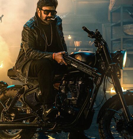 Balakrishna suffers muscle tear while shooting for stunt sequence in #NBK111; to undergo minor surgery