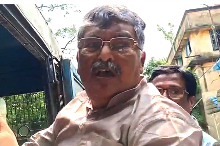 Trinamool leader Asit Majumdar arrested on way to attend Mamata Banerjee’s July 21 rally Trinamool leader Asit Majumdar arrested on way to attend Mamata Banerjee’s July 21 rally