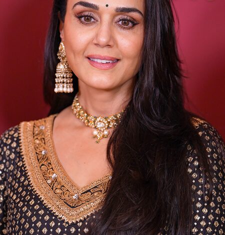Preity Zinta urges government for dialogue with Sonam Wangchuk Preity Zinta urges government for dialogue with Sonam Wangchuk