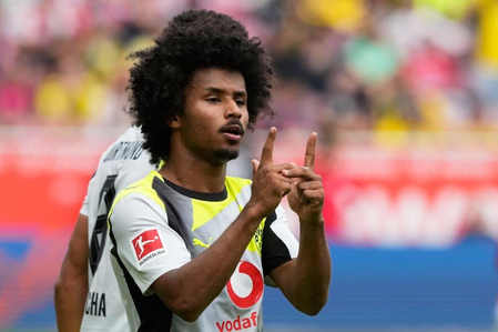 Barcelona to officially unveil Karim Adeyemi on Wednesday, confirms Laporta